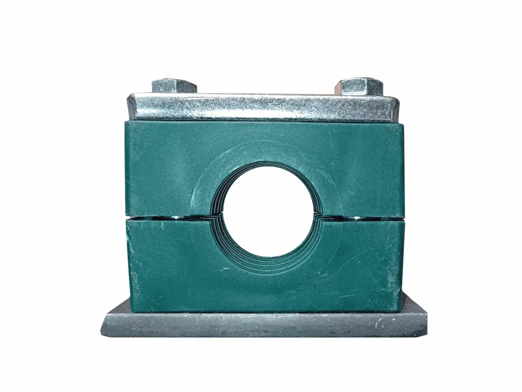 HIDG-RESISTANCE PLASTIC PIPE CLAMP - 1 1/4 IN